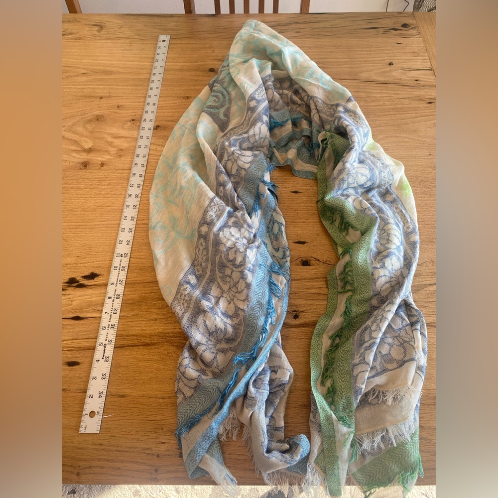 Tolani‎ Lightweight Sheer Fringe Scarf Blue Green Women’s OS Preloved